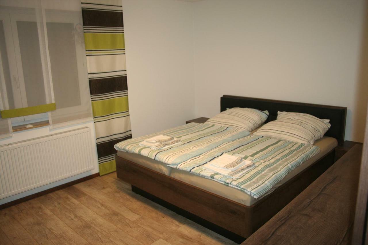 Privat Unterkunft Schreiber Winterbach  Екстериор снимка